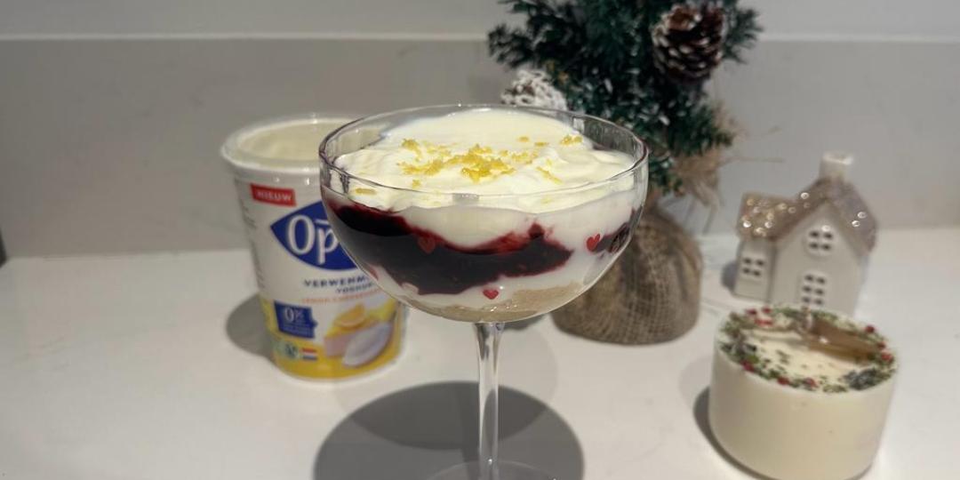 Winterse lemon cheesecake trifle