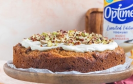 Luchtige en kruidige carrot cake